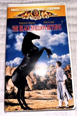 The Black Stallion Returns (VHS, 1997, Clamshell)
